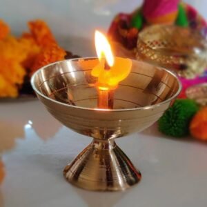 दीप ज्वलित करें